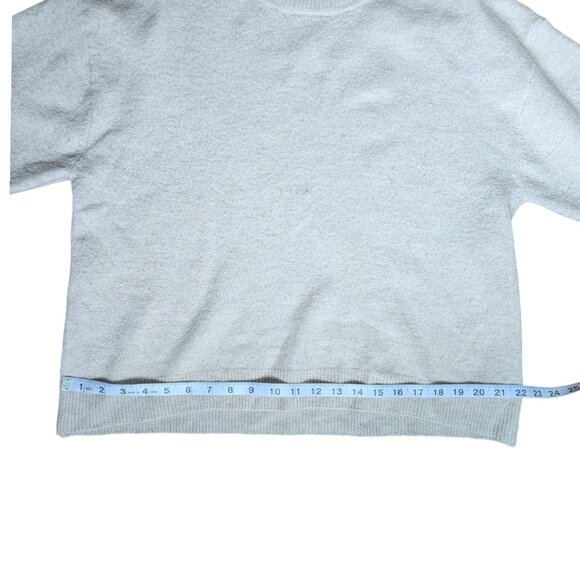 H&M Cream Oversized Soft Sweater Women Size Medium - Picture 9 of 10